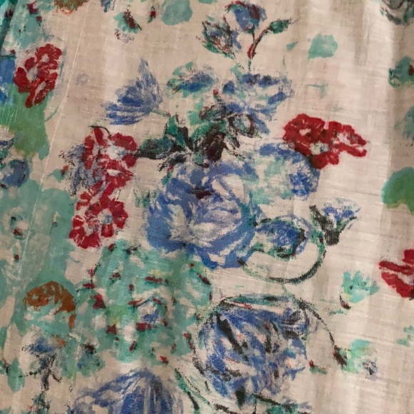 Floral top - Picture 3 of 3